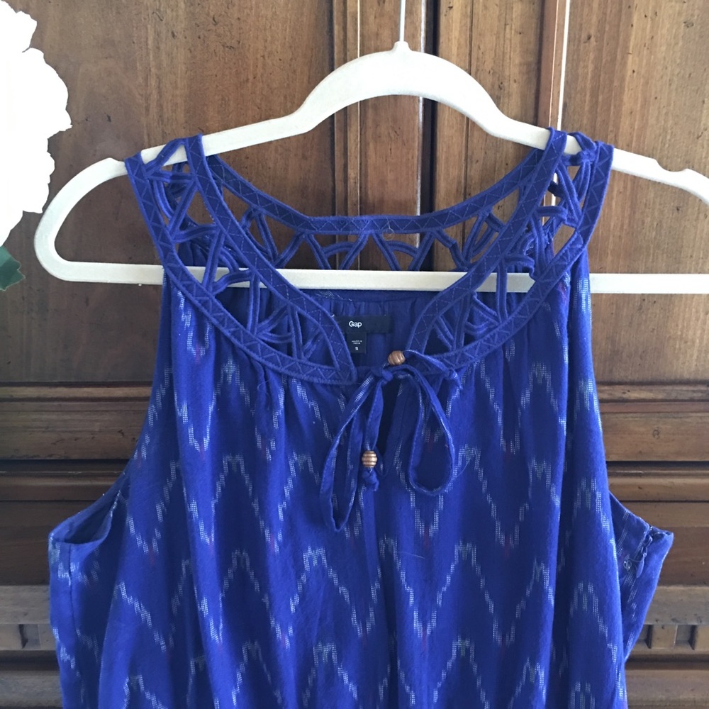 Dress - Picture 2 of 2